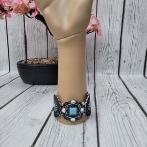 Vintage Ethnic Western Round Wide Bangle